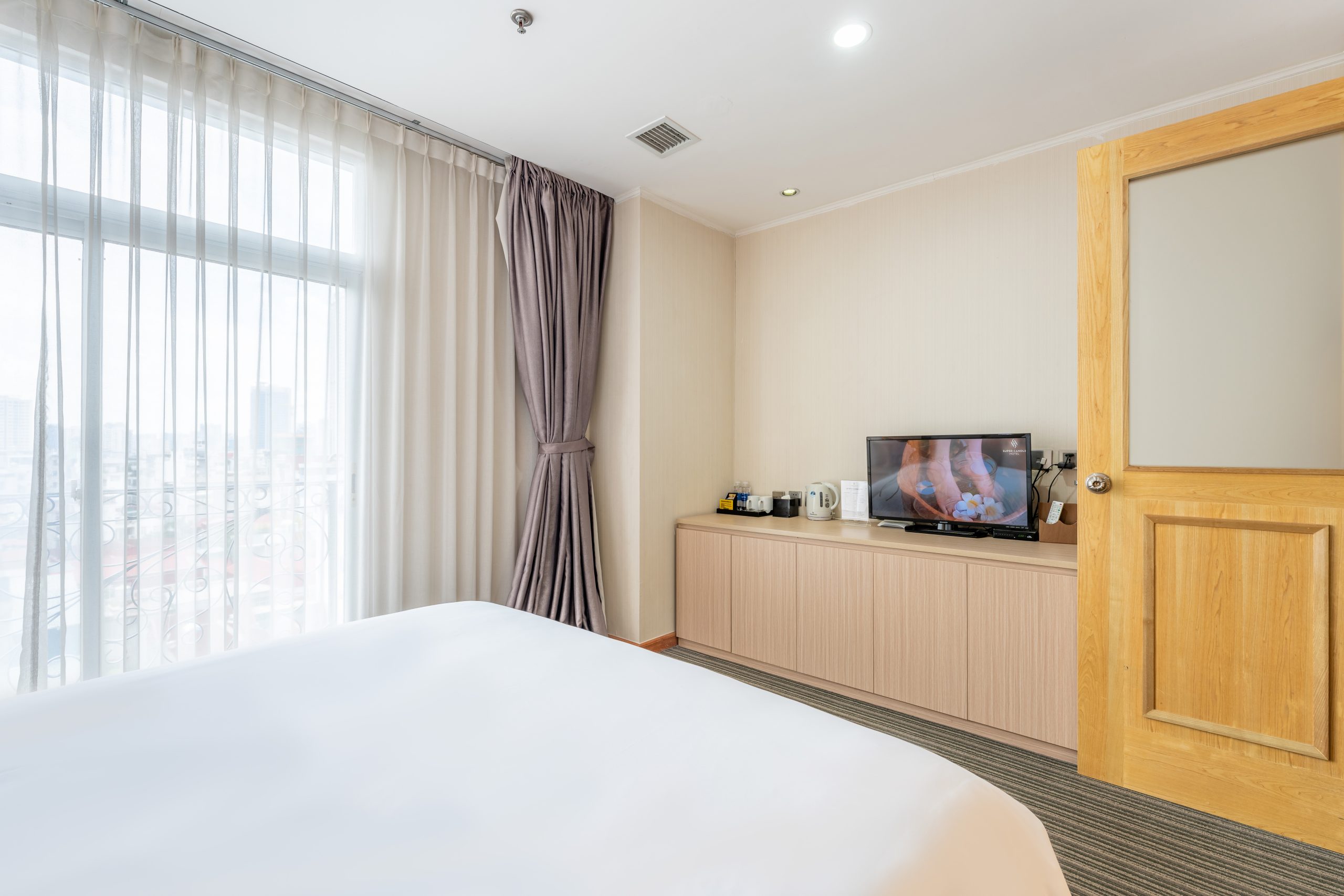 studio apartment room