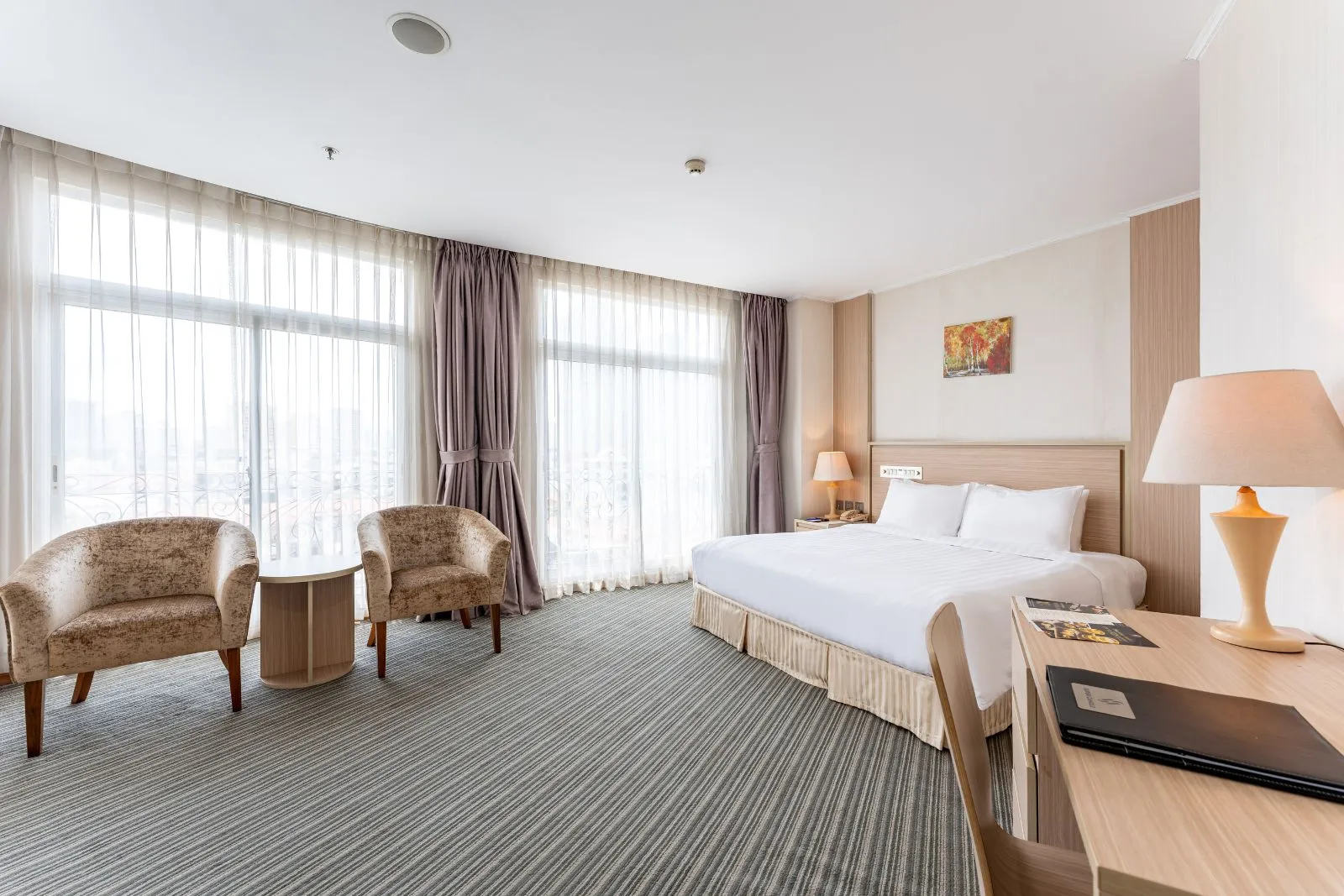 super candle hotel