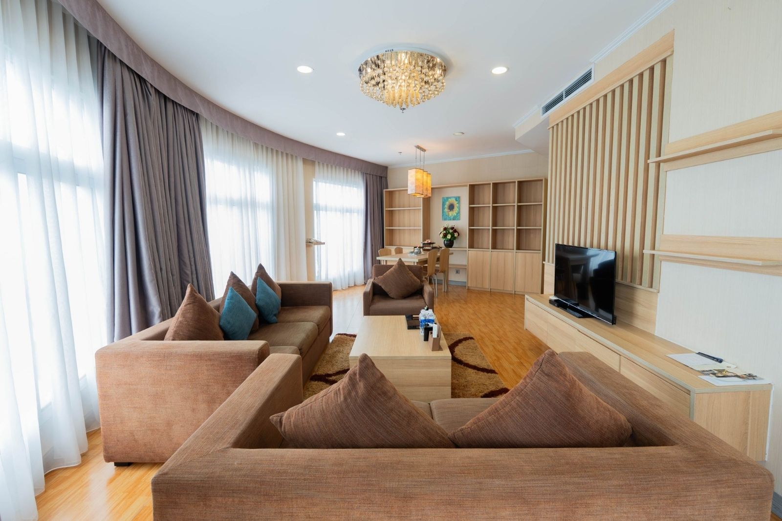 căn hộ dịch vụ 2 phòng ngủ