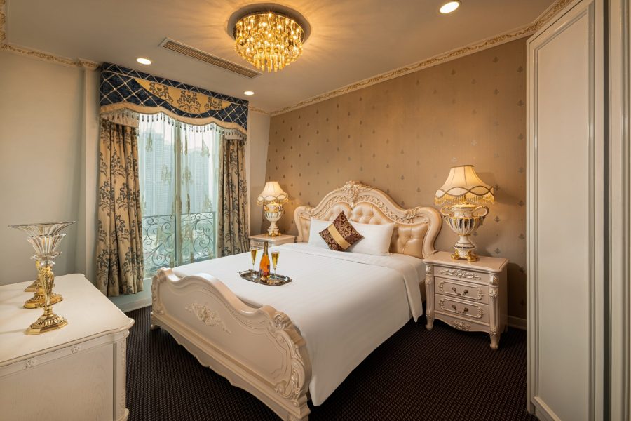 Bedroom-1-1-dong-rem-trang-1-scaled.jpg